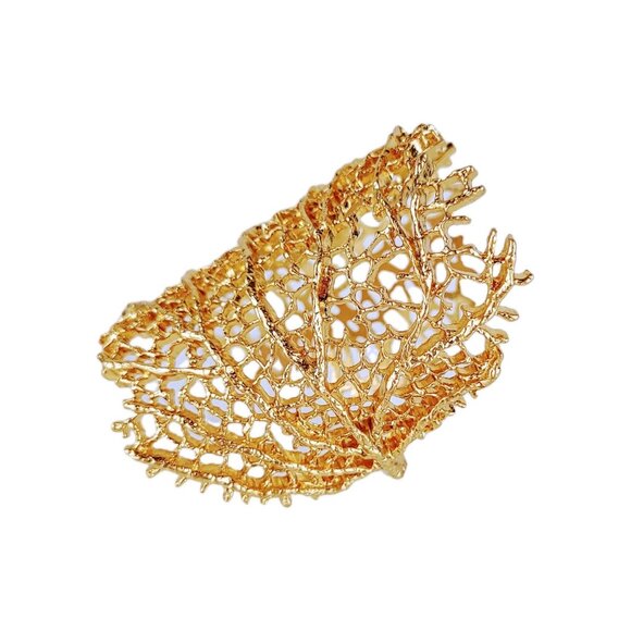 Golden Coral leaf bracelet stunning piece 3.5 inches long. Petite opening 1 inch - Picture 5 of 10
